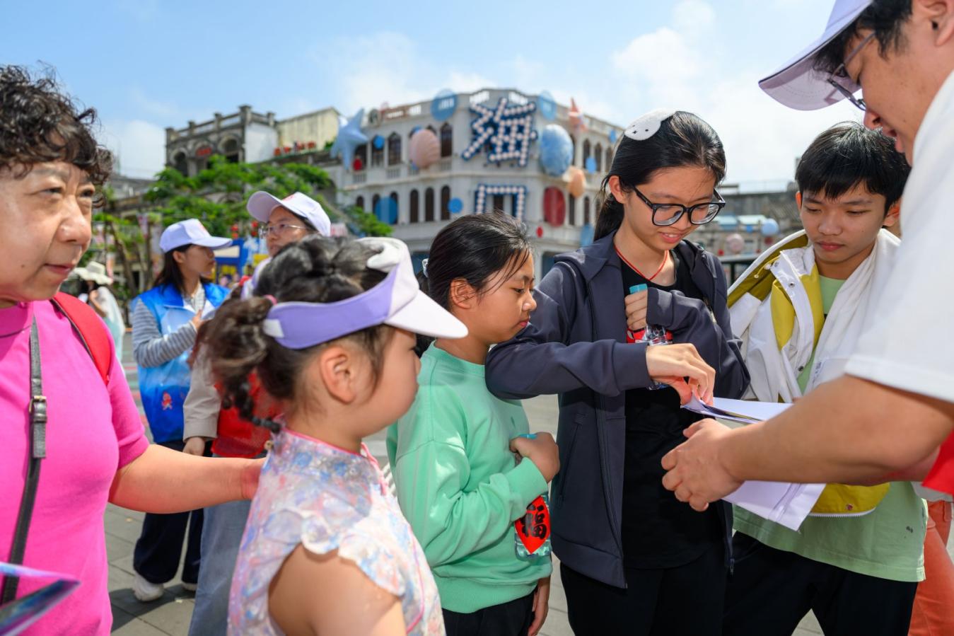 游客参与慧眼识海南游戏