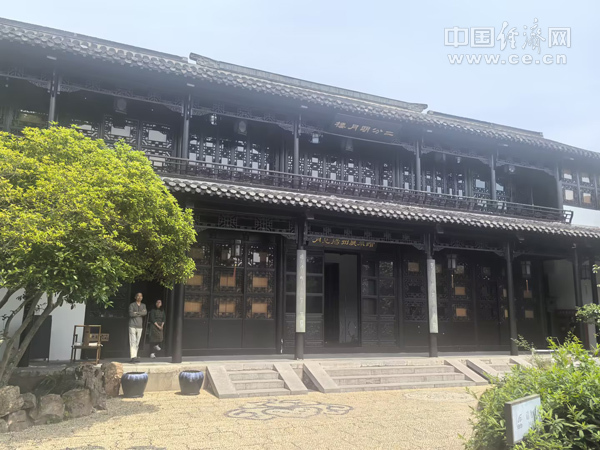 扬州二分明月楼.jpg